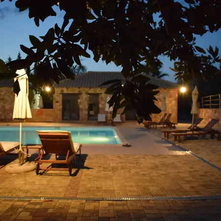 Almyra Village فندق