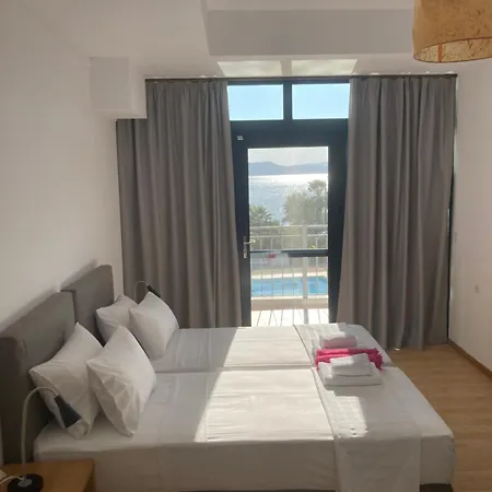 Almyra Village אדיפסוס