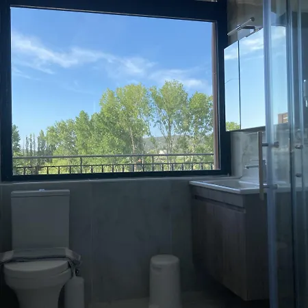 מלון Almyra Village אדיפסוס