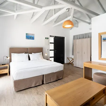 호텔 Almyra Village 3*