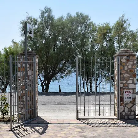 Almyra Village מלון אדיפסוס